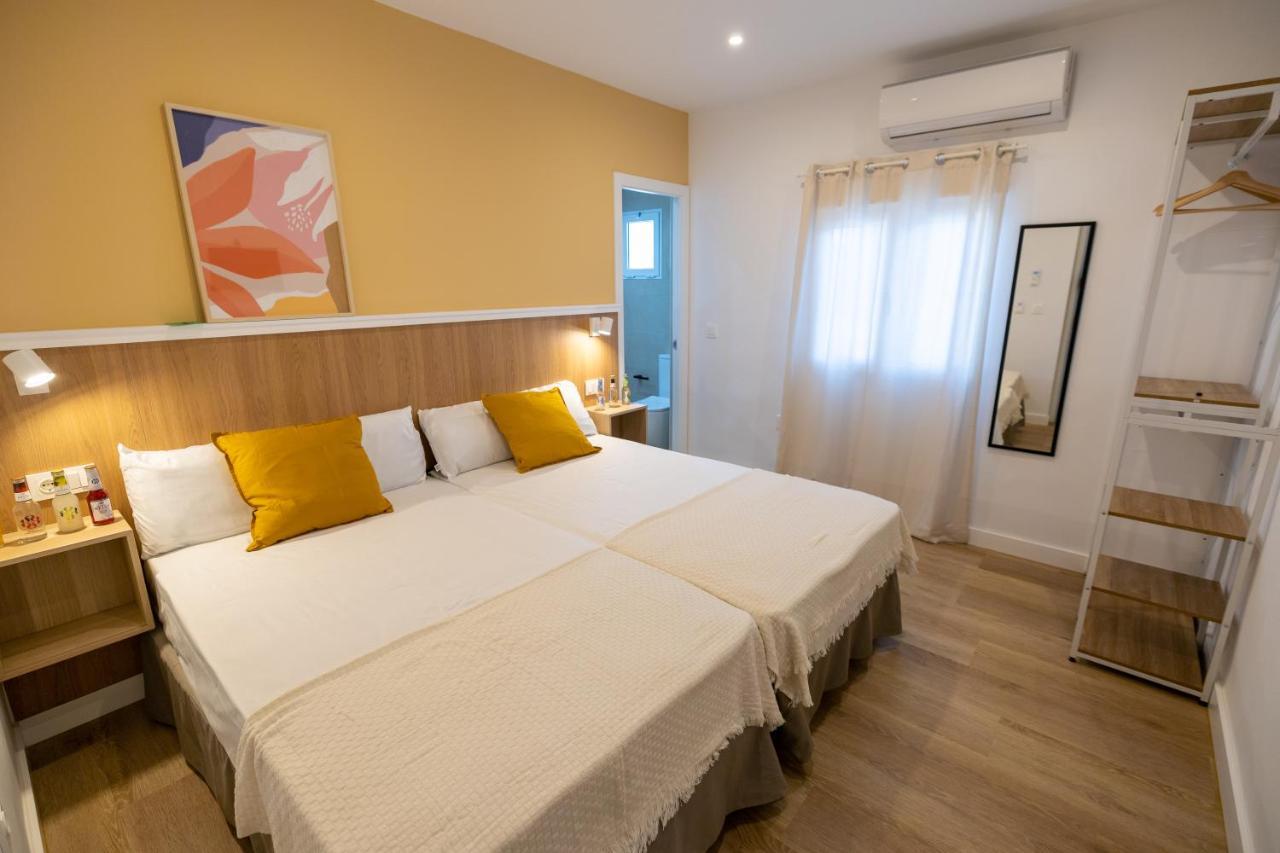 Hostal Royal Bliss Punta Umbria Exterior photo