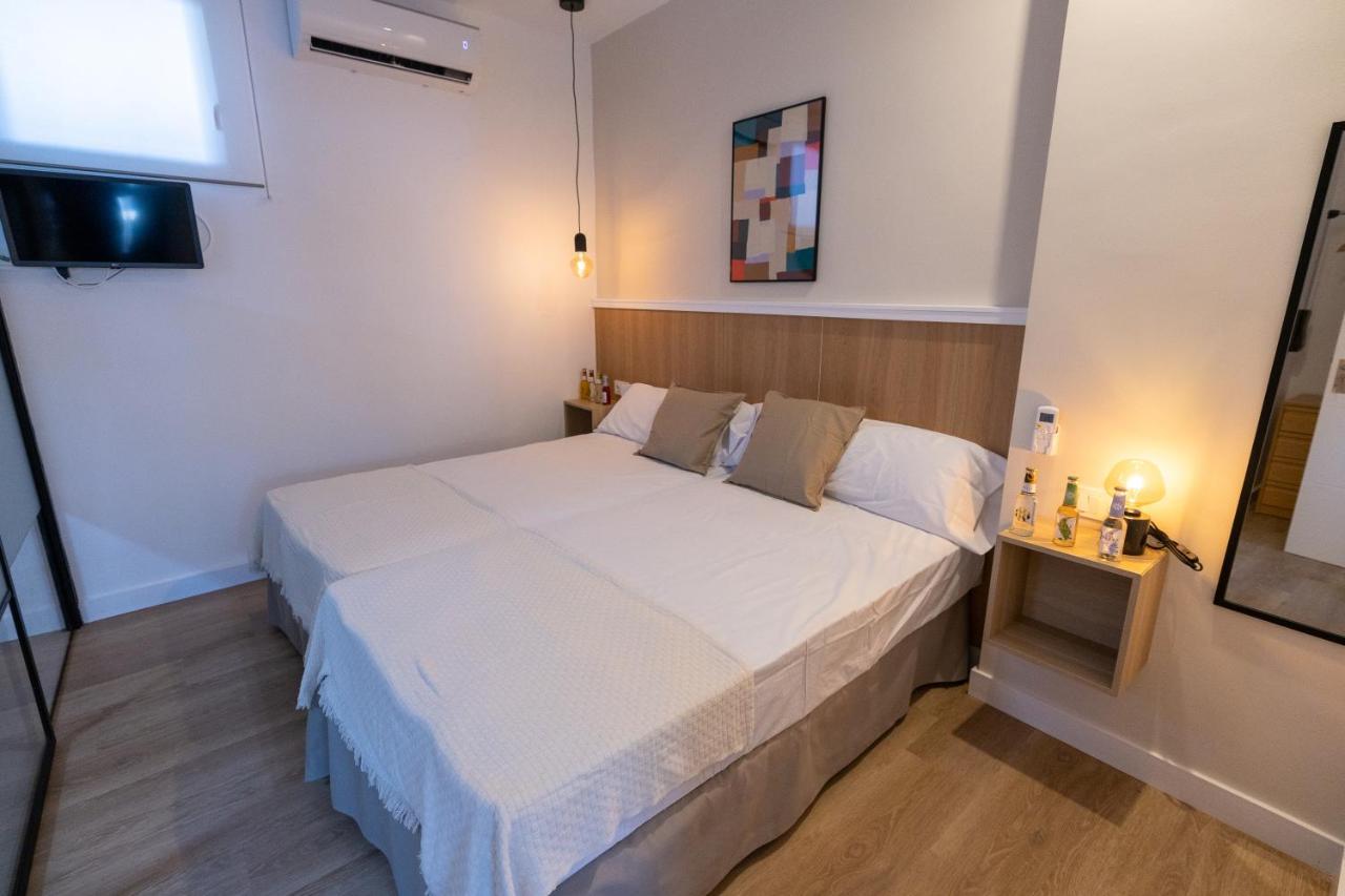 Hostal Royal Bliss Punta Umbria Exterior photo
